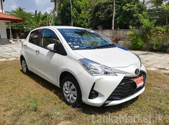 Toyota vitz car