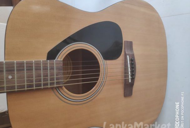 YAMAHA GUITAR F310 for sale