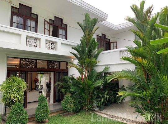 Magnificent House in Battaramulla for Sale