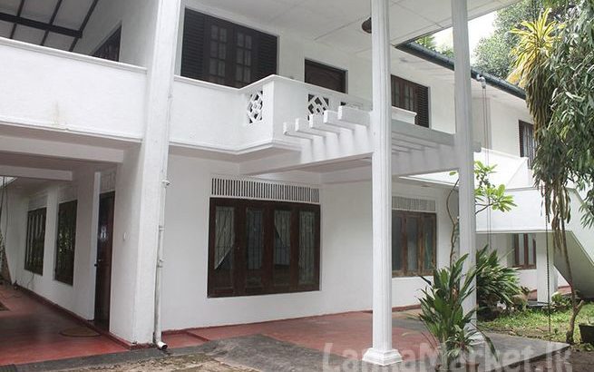 Bungalow Type House available Lease in Kadawatha