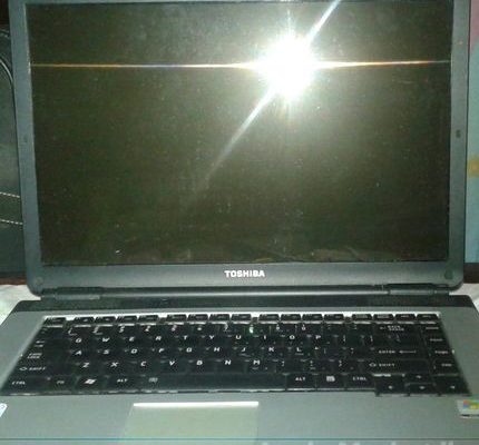 Toshiba Broken laptop