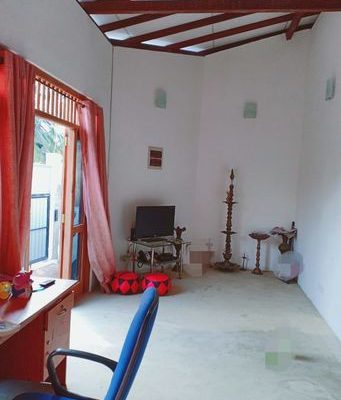 House for immediate sale in Piliyandala