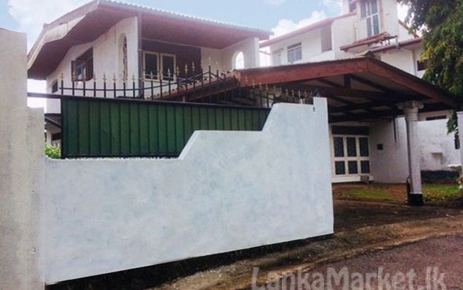 Two Storied House in Thalawathugoda