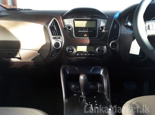 super suv tucson 2011 for sale