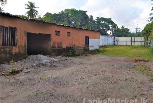 Land available for sale in Ragama