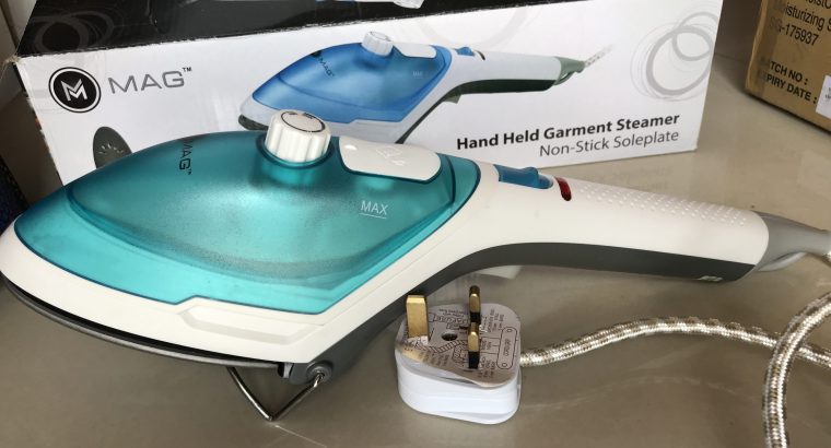 Hand steamer