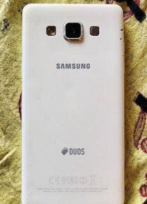 Samsung A5 for sale