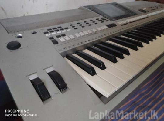 Yamaha PSR S700 for sale