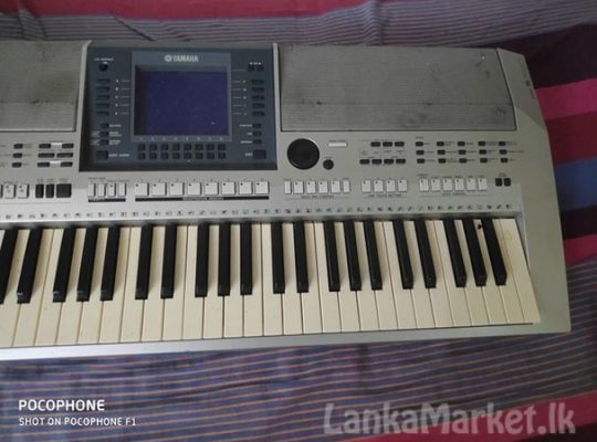 Yamaha PSR S700 for sale