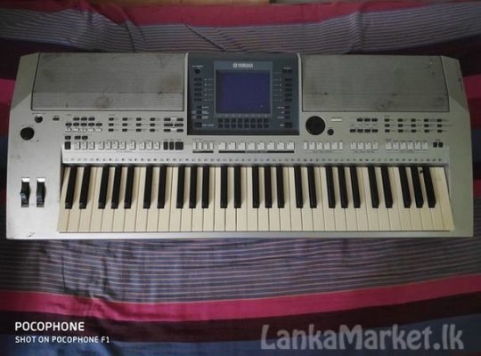 Yamaha PSR S700 for sale