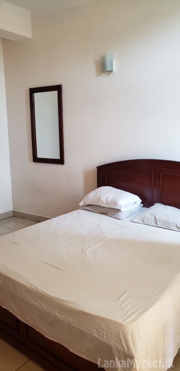 Furnished four Bed Room of a Apartment for Rent at Wellawatte, Colombo – 00600