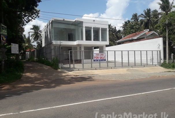 Valuable Property in Wennappuwa for sale