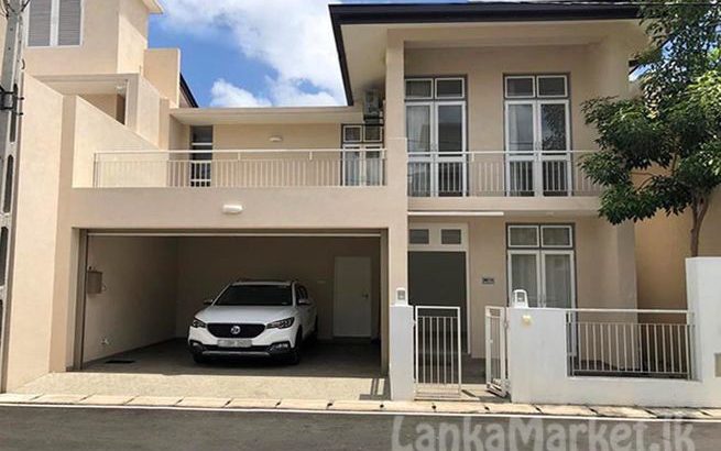 Brand New Luxury House for Sale in Boralesgamuwa.
