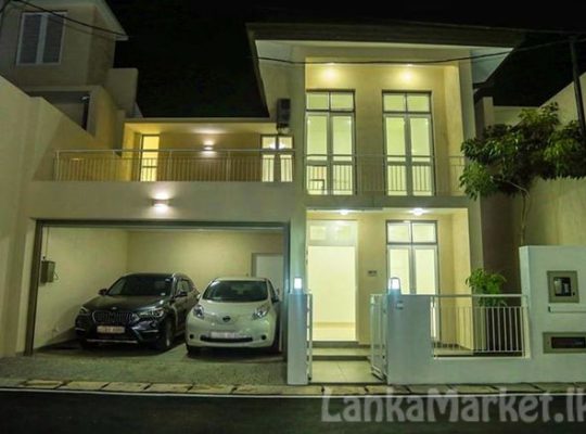 Brand New Luxury House for Sale in Boralesgamuwa.