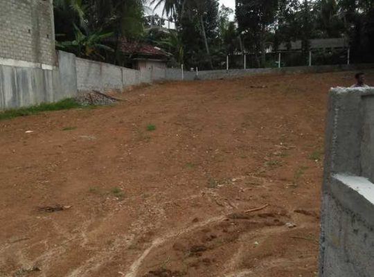 Dodangoda bare land for sale