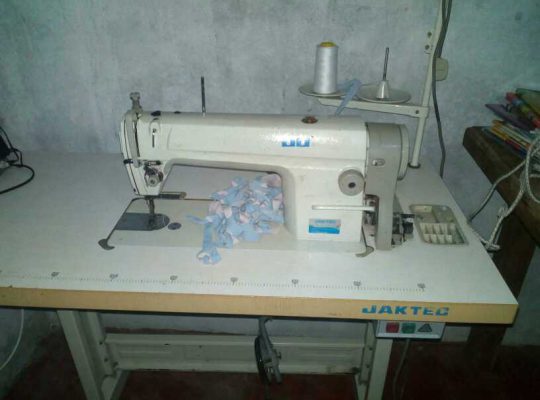 2 sewing machines