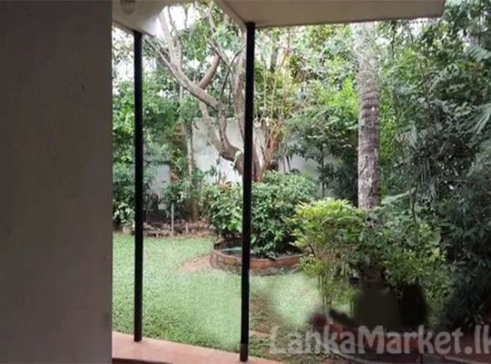 Uswetakeiyawa and Nawala Lands for Sale