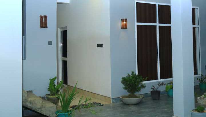 Vila hotel sale Dickwella