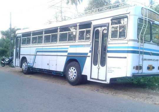 ashok leylend bus 2010