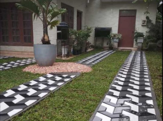 S A Garden service