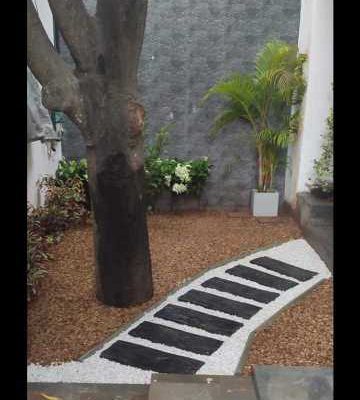 S A Garden service