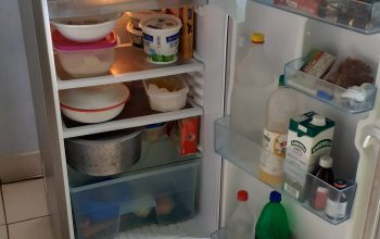 SAMSUNG FRIDGE