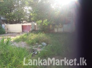 LAND for sale in Wattala town