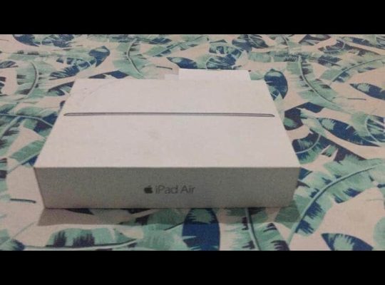 Apple iPad Air (wifi + cellular)