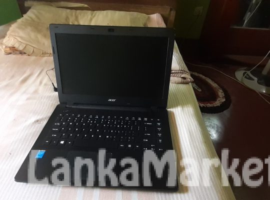 Acer travel Mate with 8Gb ram and SSD