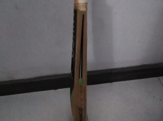 Hicko Senior Size cricket bat