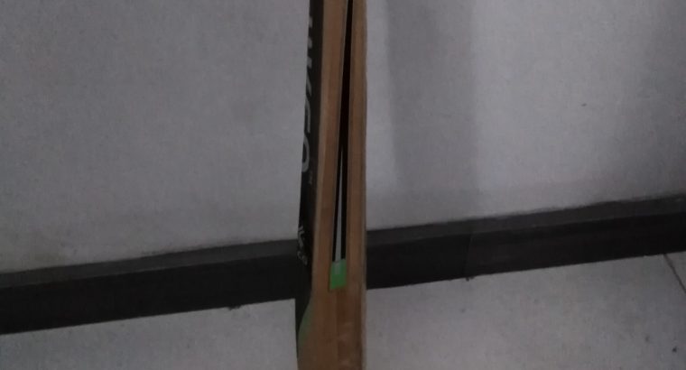 Hicko Senior Size cricket bat