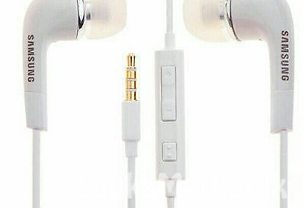 Samsung Ehs64 Wired Headphone With Mic