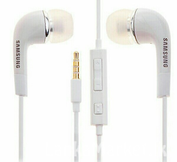 Samsung Ehs64 Wired Headphone With Mic