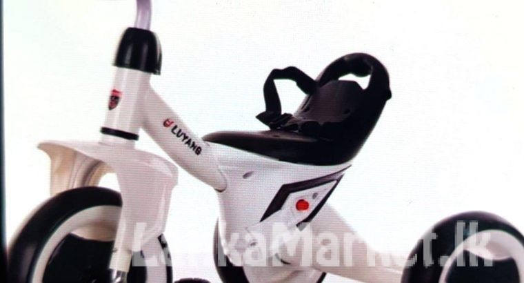 Tricycle – Balck & White