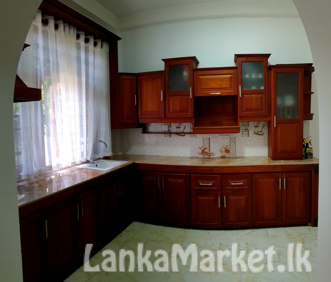 Semi Luxury House For Sale In Kadawatha
