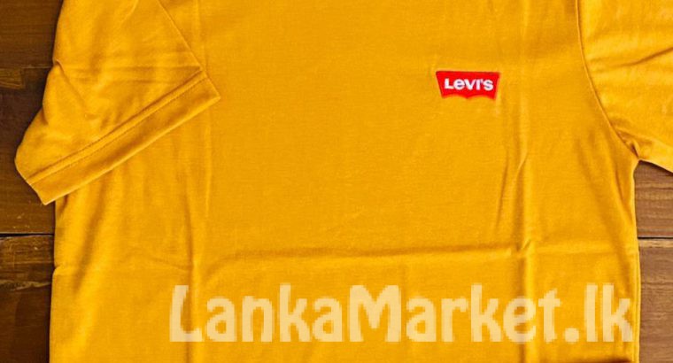 Levi’s T shirts