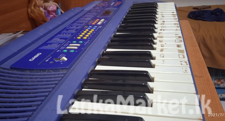 Casio keyboard | used