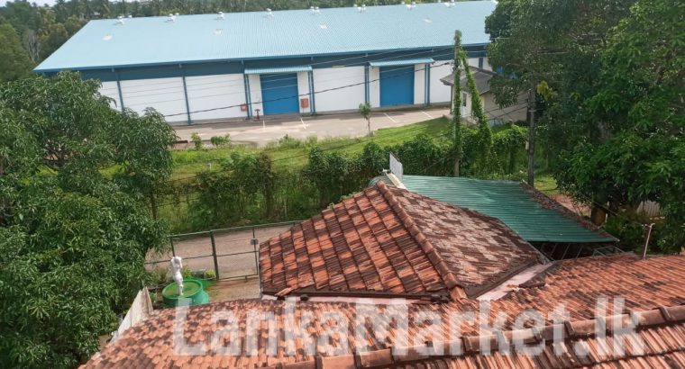 3 story Resident/Commercial building for Sale in Maradagahamulla