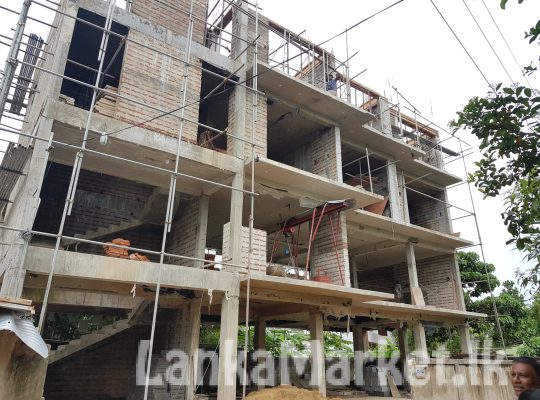 3 story Apartment building for Sale in Kottawa.