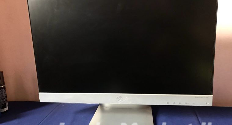 HP monitor – 24′ inch LED Display