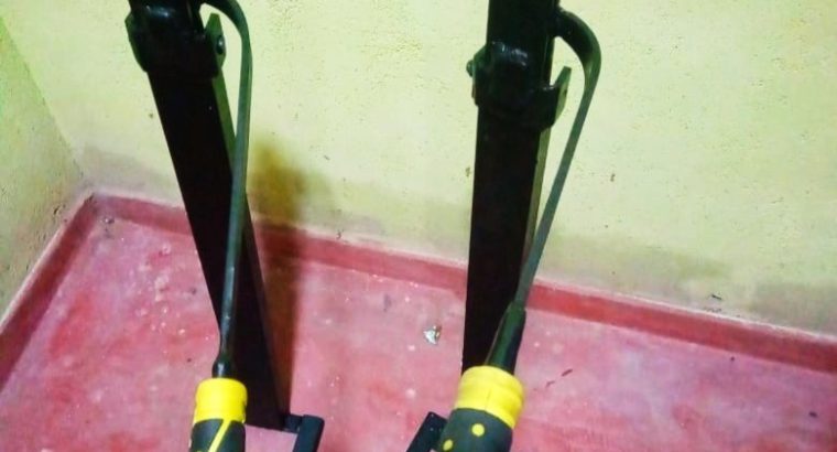 Coconut husking tool – පොල් ලෙලි ගහන යන්ත්‍රය