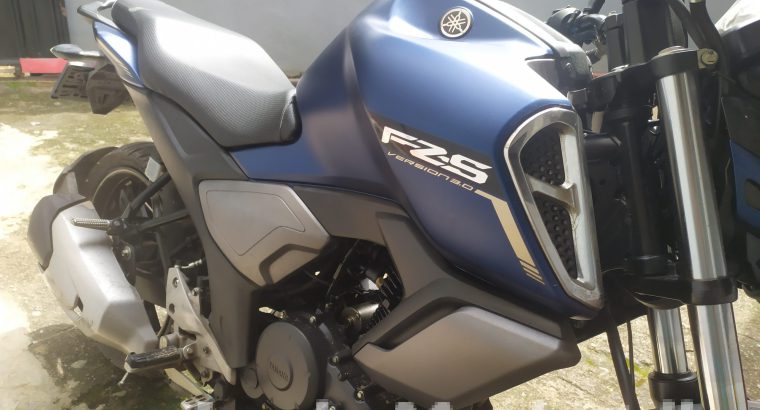 Yamaha fzs