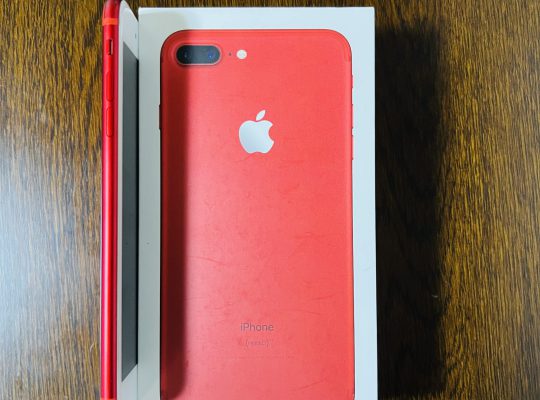 iPhone 7 Plus red