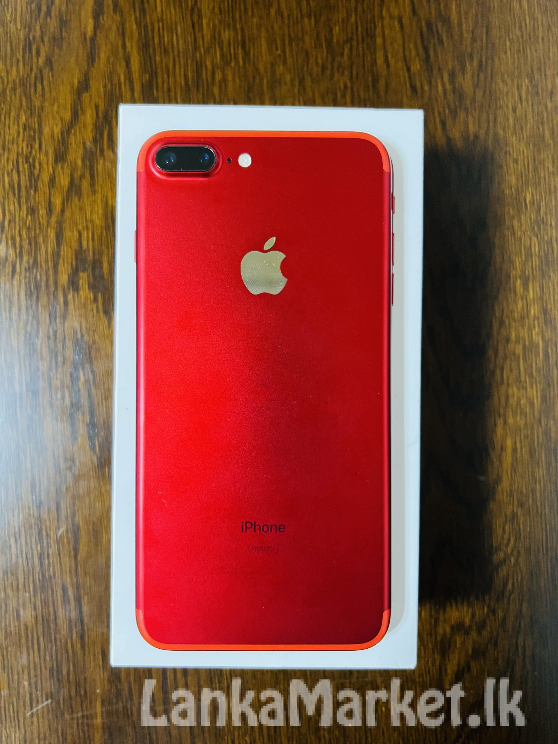 iPhone 7 Plus red