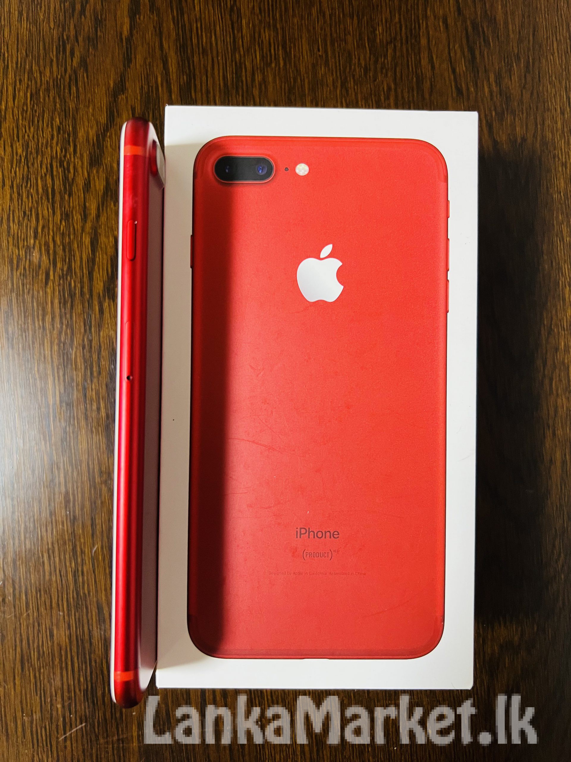 iPhone 7 Plus red