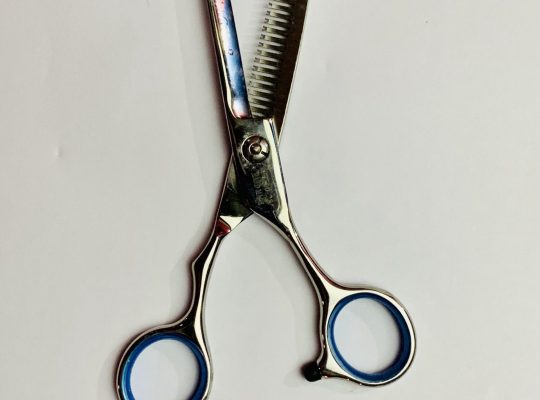 salon කතුර – Scissors