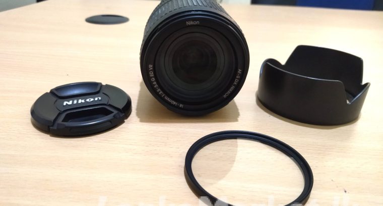 Nikon 18-140mm Lens