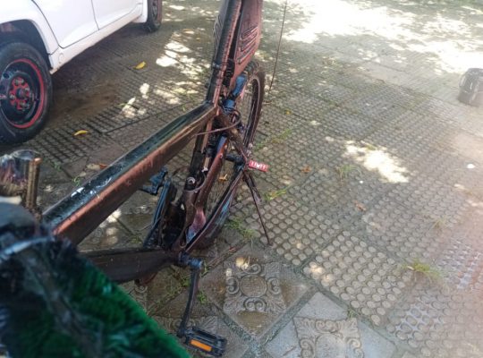 Used Tomahawk Mountain Bicycle For Sale