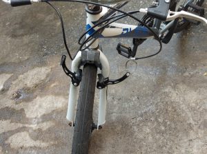 BRAND NEW used only twice TOMHAWK bicycle
