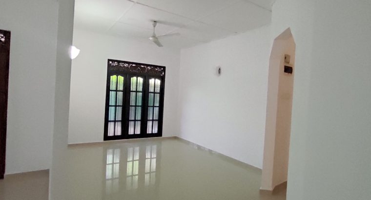 House for sale in Piliyandala